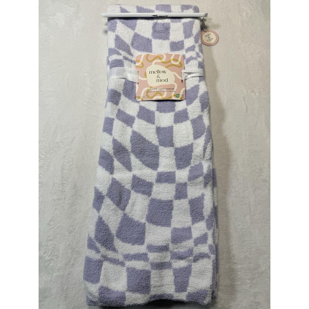 Mellow & Mod Feather Yarn Blanket Lavendar & White Check 50 X 70 in